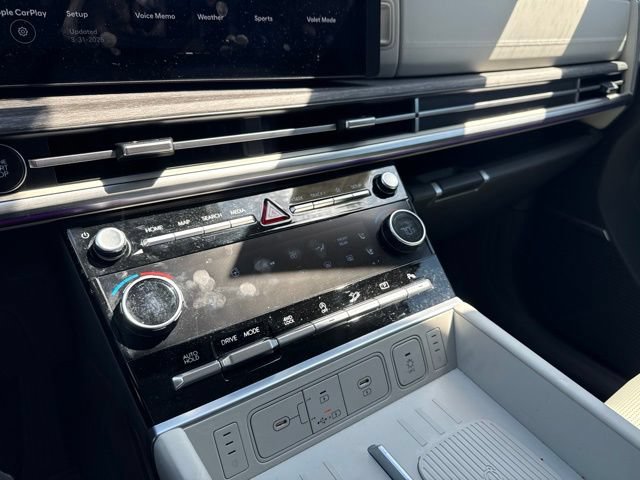 Used 2025 Hyundai Santa Fe Calligraphy AWD/4WD image 14