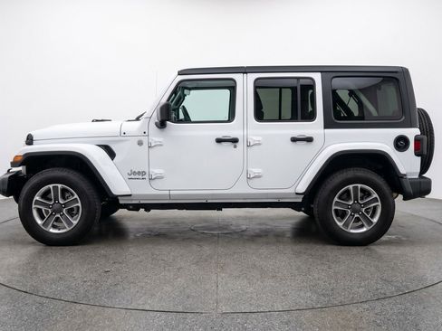 Used 2025 Jeep Wrangler Unlimited Sport AWD/4WD image 5