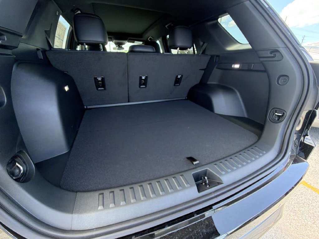New 2027 GMC Terrain AT4 w/ Convenience Package III AWD/4WD image 29