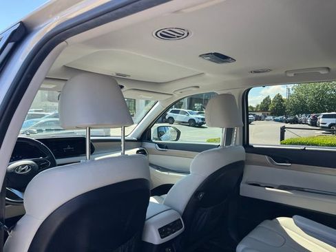 Used 2021 Hyundai Palisade SEL w/ Premium Package AWD/4WD image 11