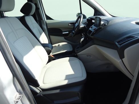 Used 2022 Ford Transit Connect XLT FWD image 24