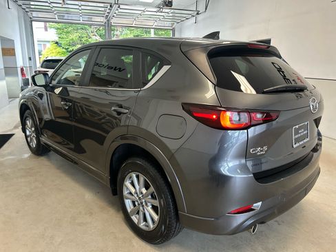 Certified 2025 MAZDA CX-5 AWD 2.5 S w/ Preferred Package image 4