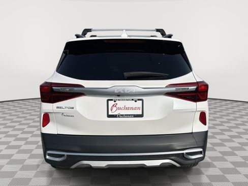 Used 2023 Kia Seltos SX w/ SX Sunroof Package image 5