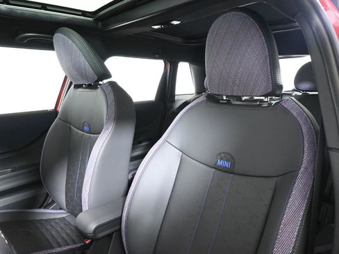 New 2026 MINI Cooper 4-Door Hardtop image 16