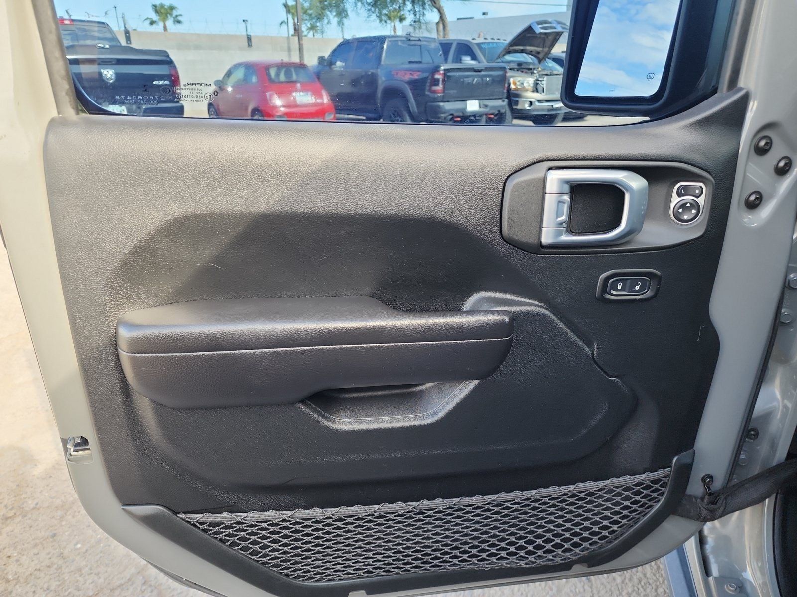 Used 2021 Jeep Gladiator Sport AWD/4WD image 15