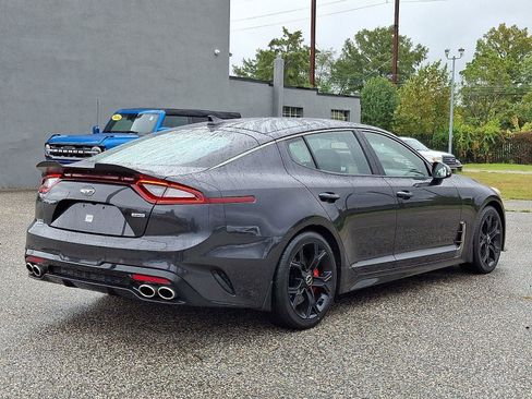 Used 2018 Kia Stinger GT1 image 4