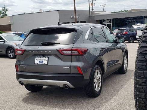 Used 2023 Ford Escape Active AWD/4WD image 5
