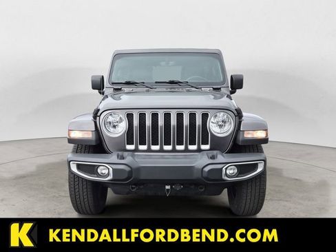 Used 2018 Jeep Wrangler Unlimited Sahara w/ Dual Top Group image 8