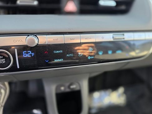 Certified 2024 Hyundai Ioniq 5 SEL image 29