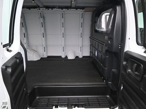Used 2020 Chevrolet Express 2500 w/ Driver Convenience Package image 10