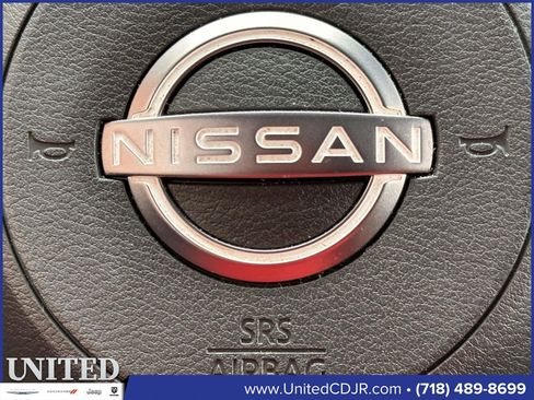 Used 2023 Nissan Pathfinder S image 25