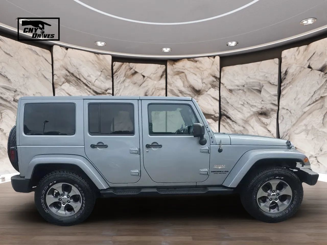 Used 2015 Jeep Wrangler Unlimited Sahara w/ Dual Top Group AWD/4WD image 4
