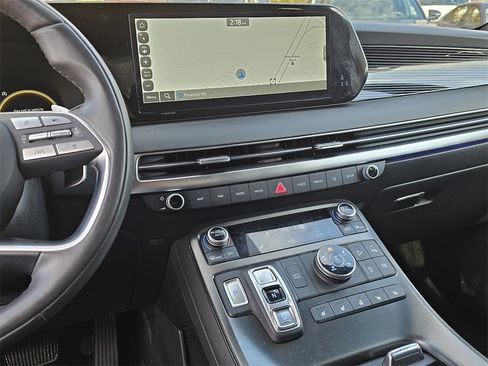 Certified 2025 Hyundai Palisade Calligraphy image 9