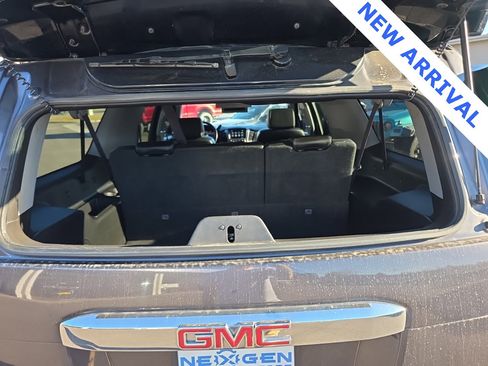 Used 2016 GMC Yukon XL Denali w/ Open Road Package image 44