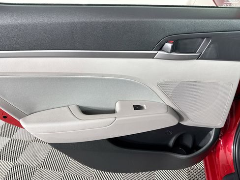 Used 2018 Hyundai Elantra SEL image 43