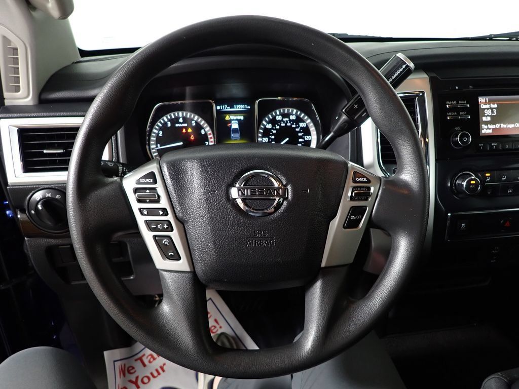 Used 2017 Nissan Titan SV RWD image 22