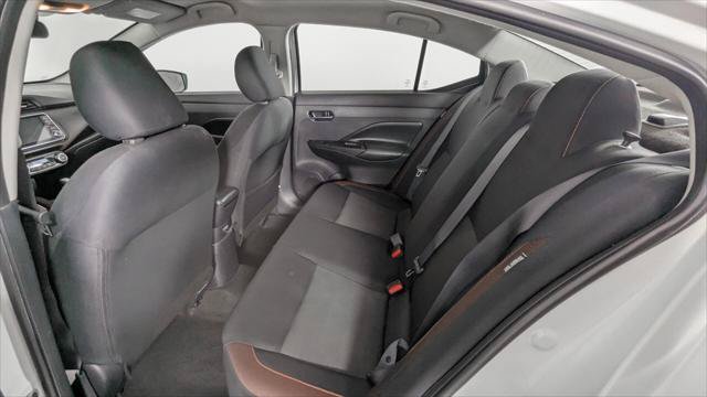 Used 2022 Nissan Versa SR FWD image 18