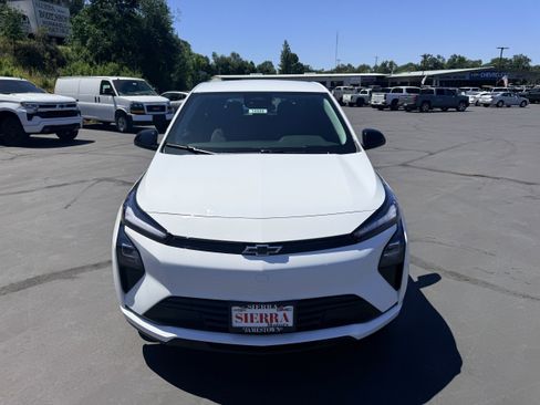 New 2027 Chevrolet Bolt LT w/ Comfort Package FWD image 19