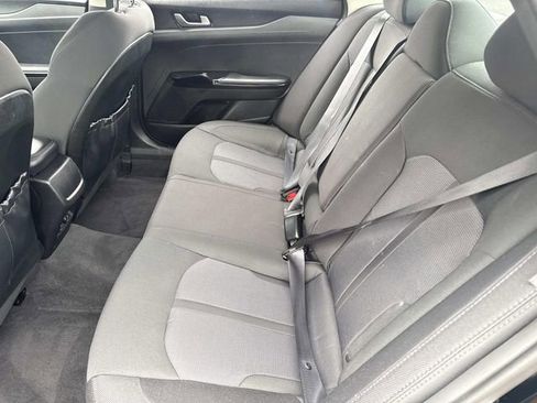 Used 2023 Kia K5 LXS image 15