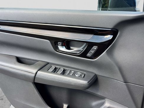 Used 2025 Honda CR-V Sport Touring image 21