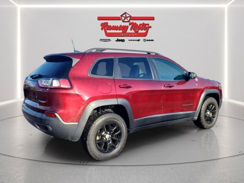 Used 2019 Jeep Cherokee Trailhawk w/ Cold Weather Group image 5