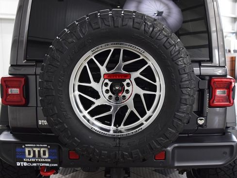 Used 2026 Jeep Wrangler Unlimited Rubicon w/ Safety Group AWD/4WD image 26