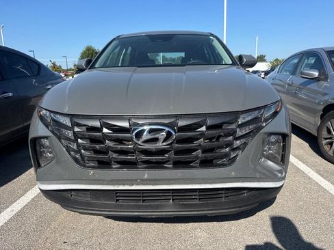 Used 2024 Hyundai Tucson SE FWD image 2