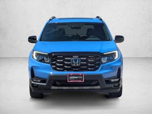 Used 2024 Honda Passport TrailSport image 2
