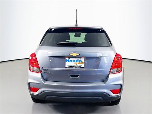 Used 2020 Chevrolet Trax LS w/ Tint and Cruise Package image 8