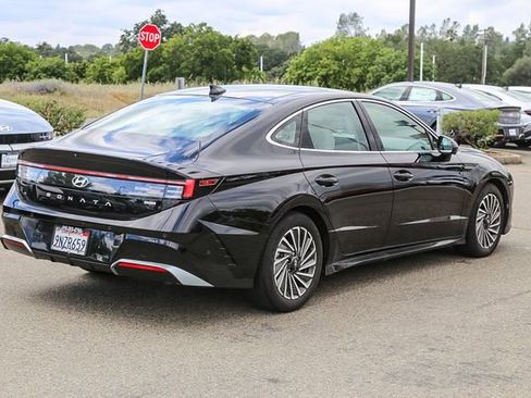 Certified 2024 Hyundai Sonata Limited FWD image 5