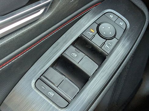 New 2026 Nissan Sentra SR w/ Floor Mat Package FWD image 24