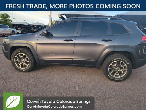 Used 2020 Jeep Cherokee Trailhawk w/ Cold Weather Group AWD/4WD image 7
