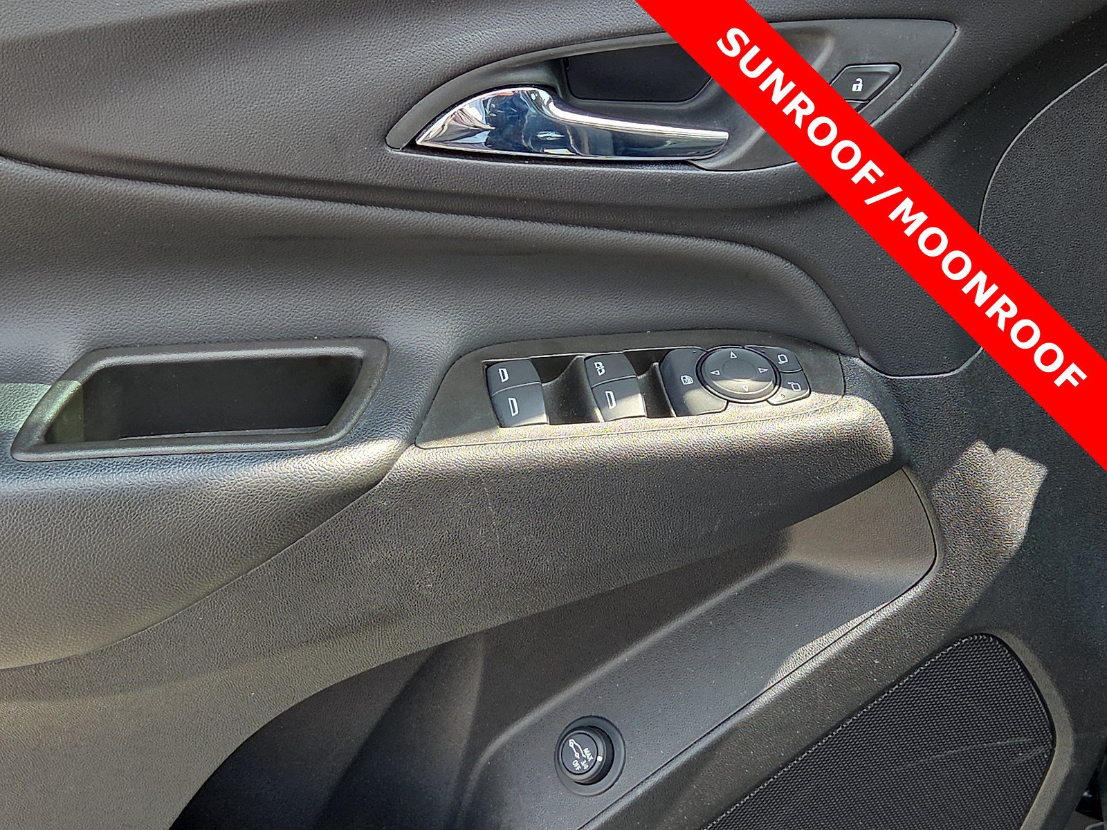 Used 2023 Chevrolet Equinox LT FWD image 13