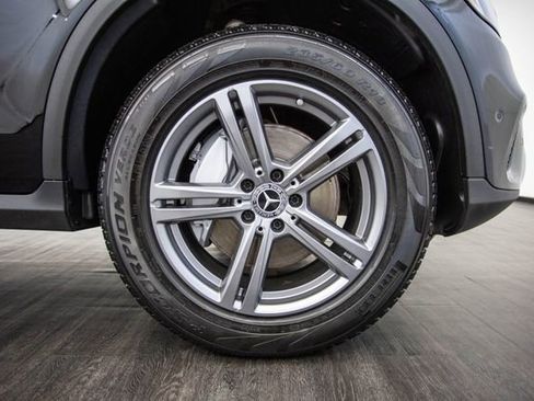 Used 2020 Mercedes-Benz GLC 300 4MATIC w/ Parking Assistance Package image 45