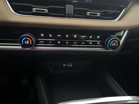 Used 2026 Chevrolet Equinox ACTIV w/ Convenience Package III AWD/4WD image 75