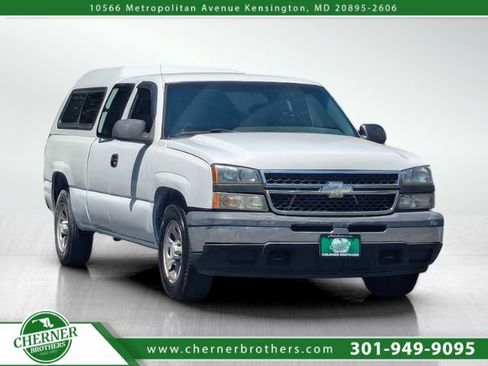 Used 2006 Chevrolet Silverado 1500 W/T RWD image 1