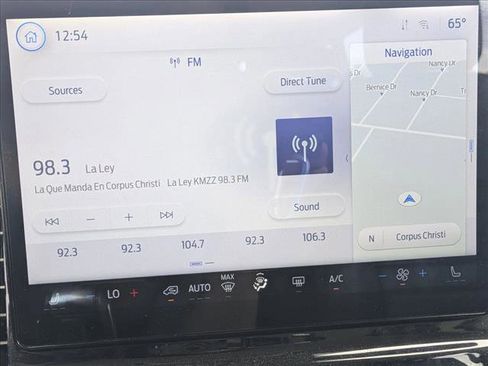 Used 2023 Ford Transit 350 XLT image 10