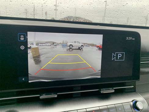 Used 2024 Hyundai Kona SEL image 18