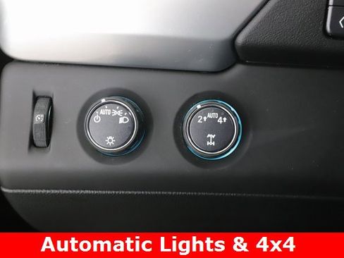 Used 2018 Chevrolet Tahoe LT image 19