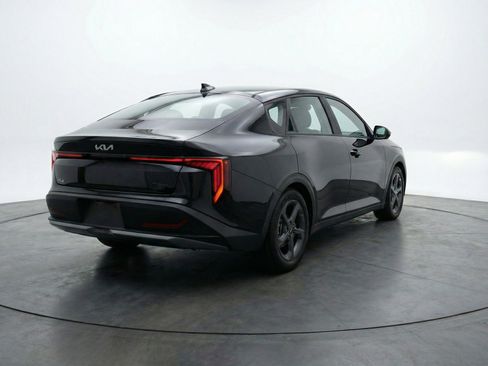 Used 2025 Kia K4 FWD image 9