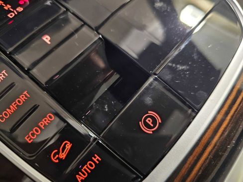 New 2026 BMW X5 xDrive40i w/ M Sport Package image 28