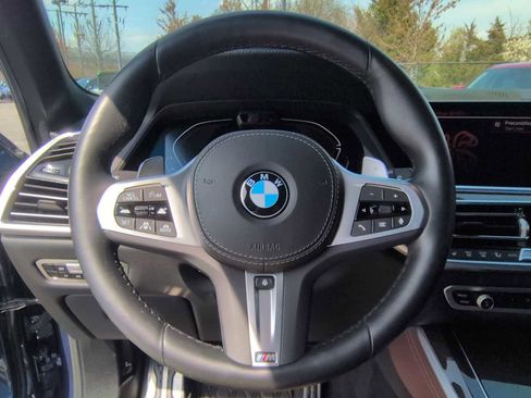 Used 2022 BMW X5 xDrive40i w/ M Sport Package image 25