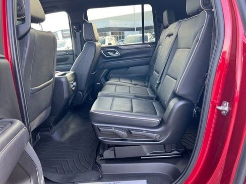 Certified 2024 GMC Yukon XL SLT w/ SLT Luxury Package image 24