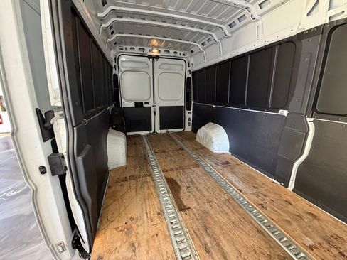 Used 2023 RAM ProMaster 3500 w/ Convenience Group image 7