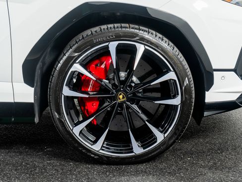 Used 2023 Lamborghini Urus S image 7