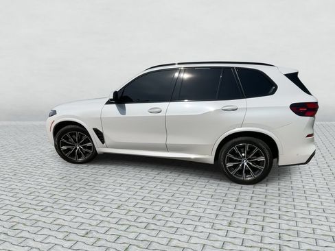 Used 2025 BMW X5 xDrive40i w/ M Sport Package AWD/4WD image 5