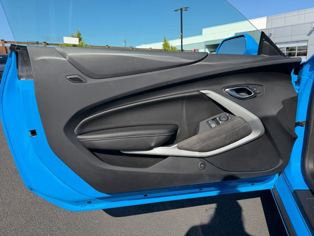 Used 2023 Chevrolet Camaro SS w/ Design Package 3 RWD image 20