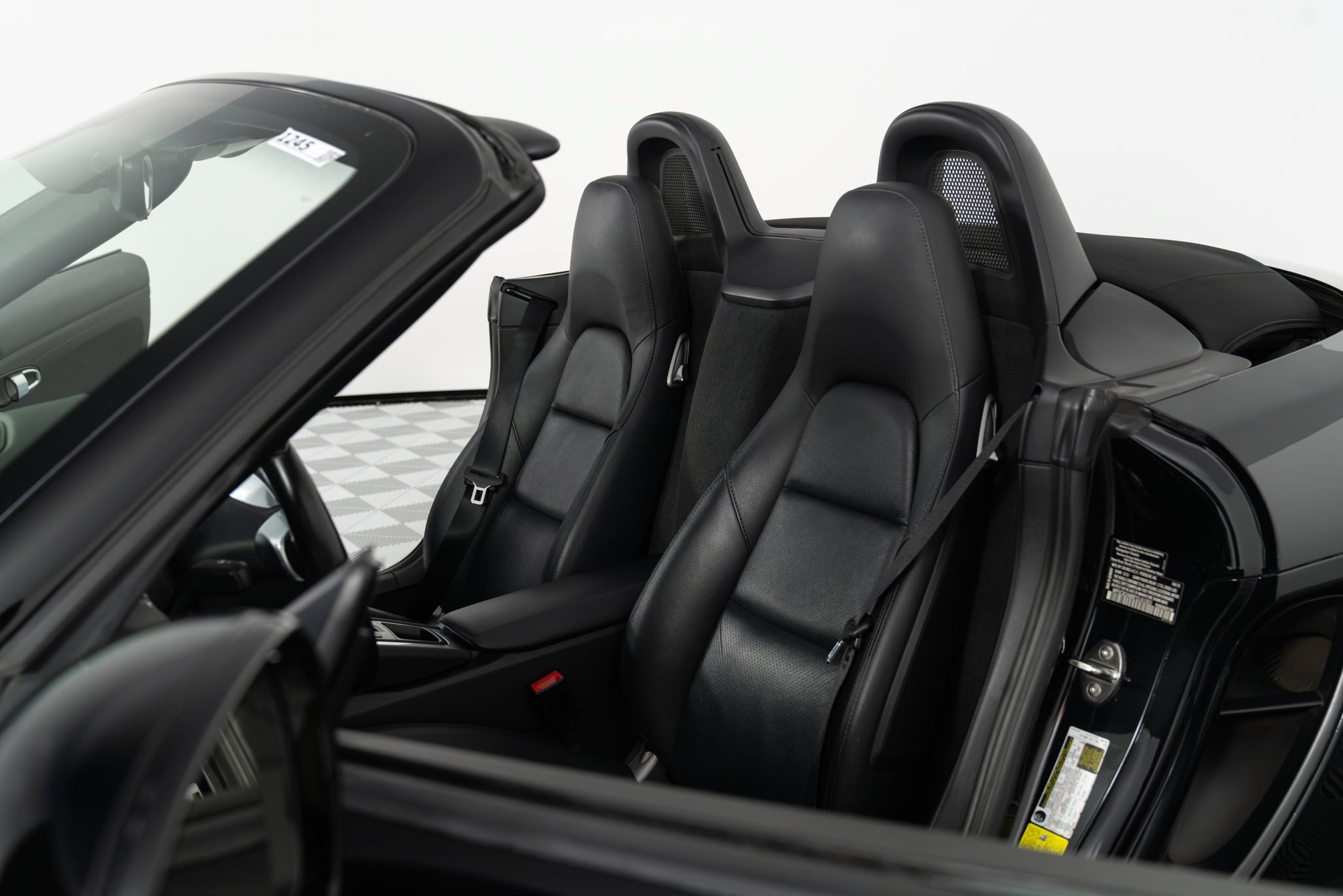 Used 2015 Porsche Boxster S RWD image 4