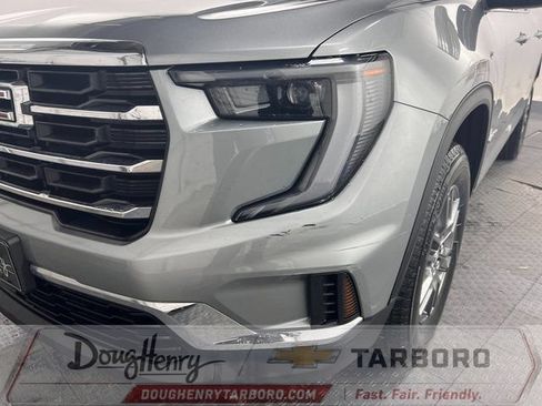 Used 2025 GMC Acadia Elevation FWD image 12
