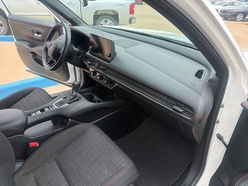 Certified 2024 Honda HR-V Sport image 35